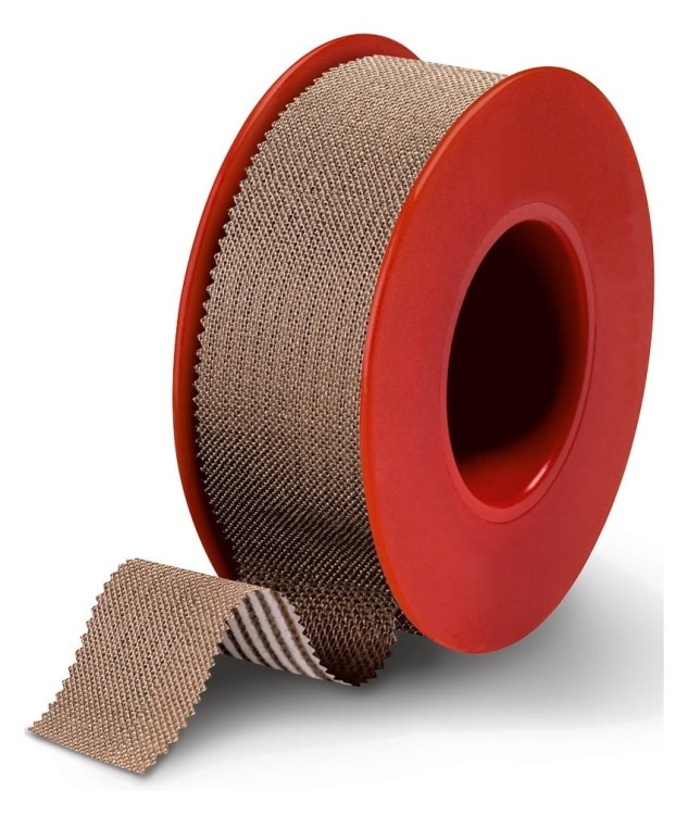 Przylepiec tkaninowy Omniplast – hipoalergiczny, cielisty, na rolce, zdjęcie rolki