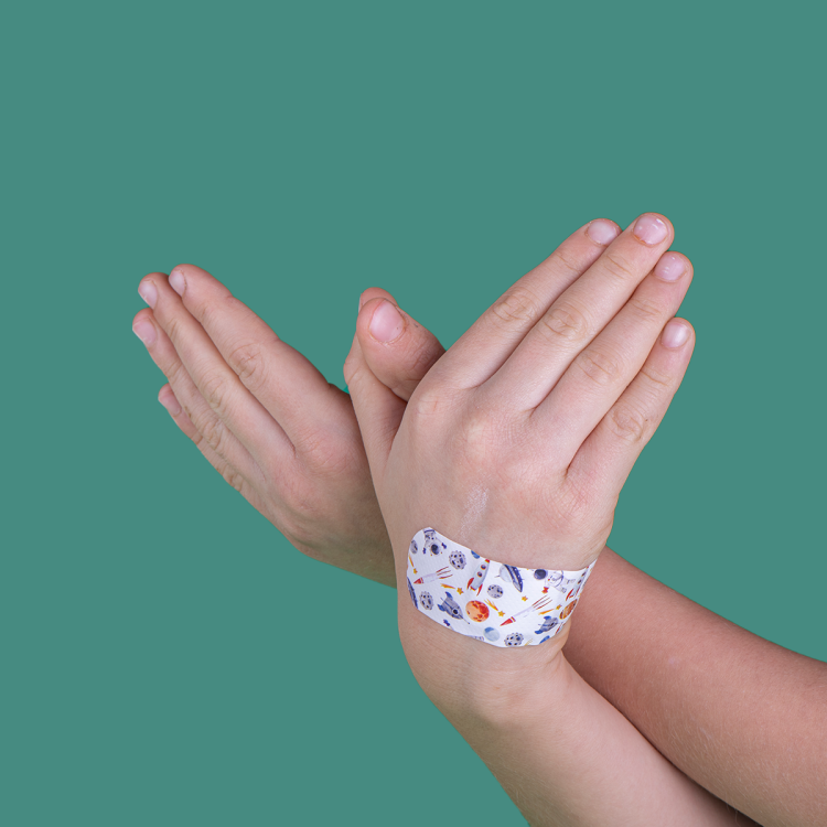 Zestaw plastrów dziecięcych VitaHealth KIDSpro BOYS, w użyciu